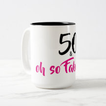 50 e caneca de café fabulosa do aniversário