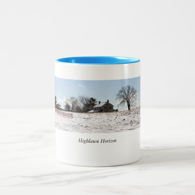 Em Dois Tons Caneca de café da fazenda de Highlawn (Centro)