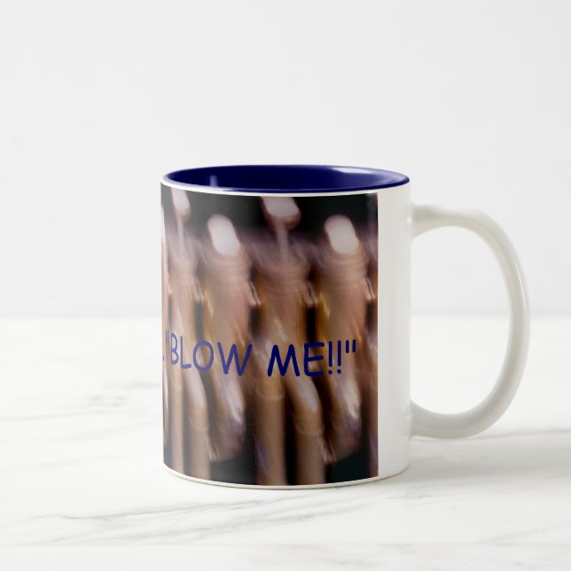 Em Dois Tons Caneca de café da "trombeta" por Zoltan Buday (Direita)