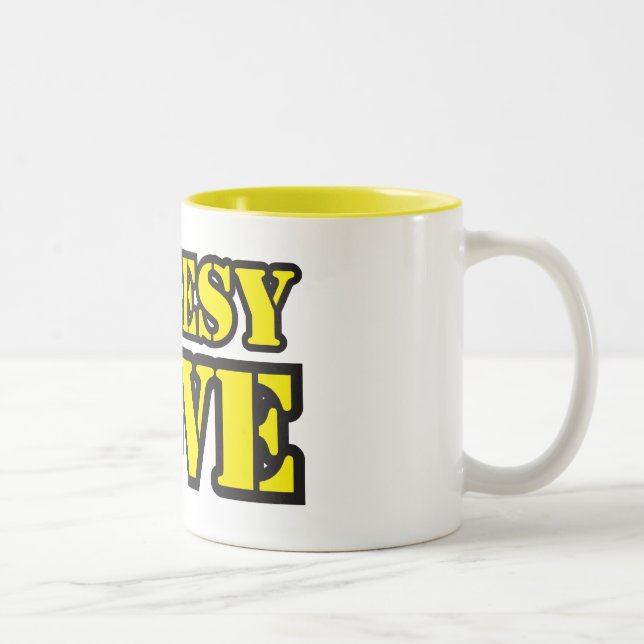 EM DOIS TONS CANECA DE CAFÉ DE QUEIJO DO AMOR (Direita)