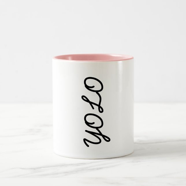Em Dois Tons Caneca de café de YOLO (Centro)