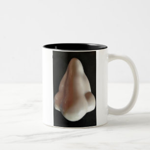 EM DOIS TONS CANECA DE CAFÉ DO NARIZ