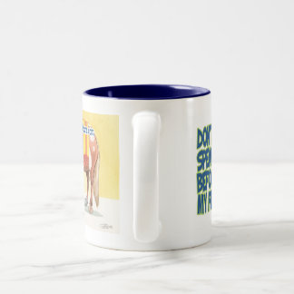 Em Dois Tons Caneca de café dos desenhos animados do cavalo