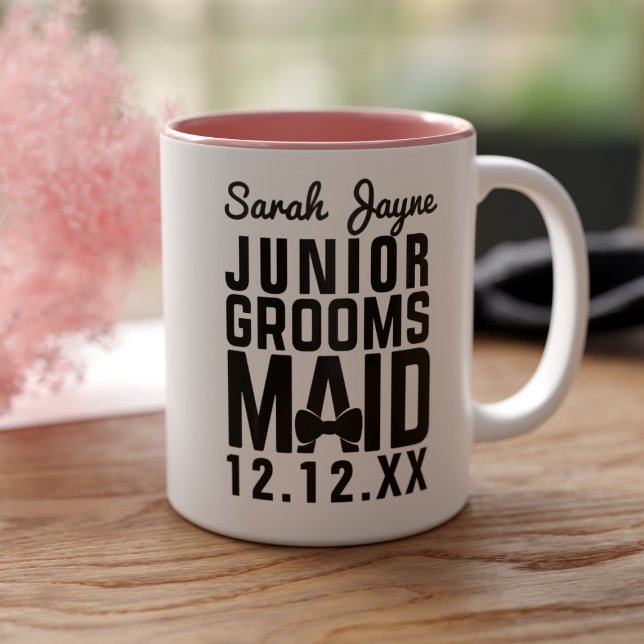 Em Dois Tons Caneca de Café para Dama de Honra Júnior do Noivo  (Perfect gift for your Junior Groomsmaid! Add her name and your wedding date)