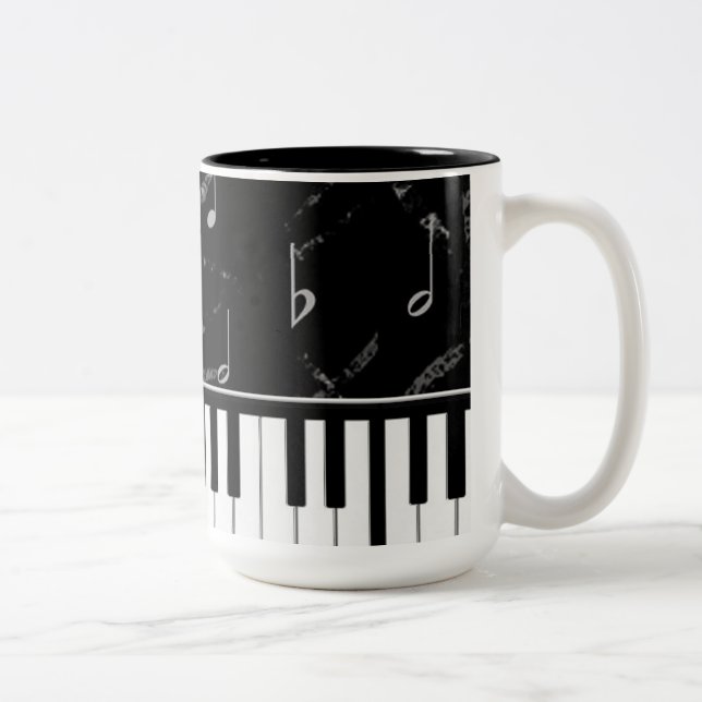 Em Dois Tons Caneca de café preto e branco da música do piano (Direita)