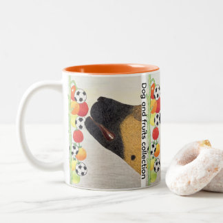 Em Dois Tons Caneca de café Two-Tone com cachorro e tomates