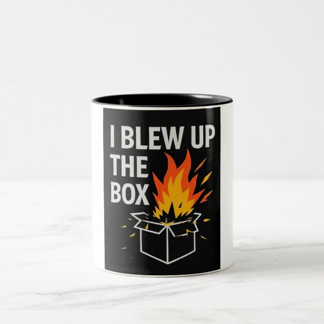 Em Dois Tons Eu estraguei a caneca de café (Centro)