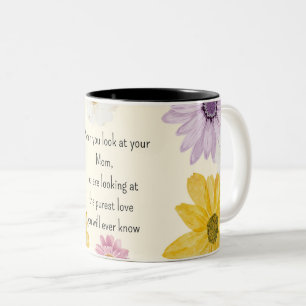 Em Dois Tons Mãe, o mais puro amor da caneca de café