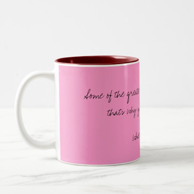 Em Dois Tons O amor cita a caneca de café (Esquerda)
