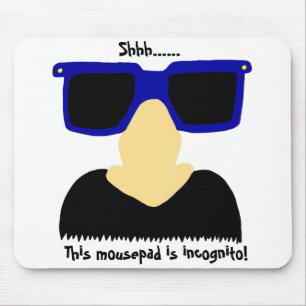 Em incógnito bigode & vidros Mousepad