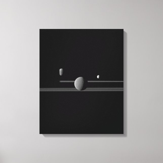 Em Tela Impressão das luas de Saturno (Frente)