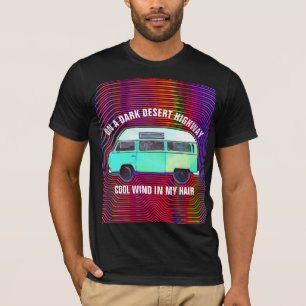 EM UMA ESCURA DESERTA, HIPPIE RETRO T-Shirts
