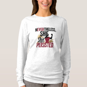 Empoderamento de T-Shirt com Declaração Feminista