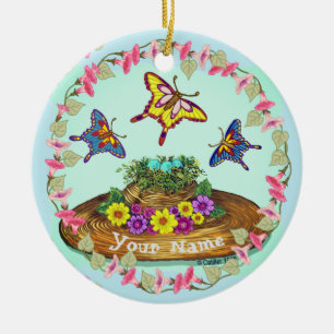 Enfeite de ninho de pássaro com chapéu de flor