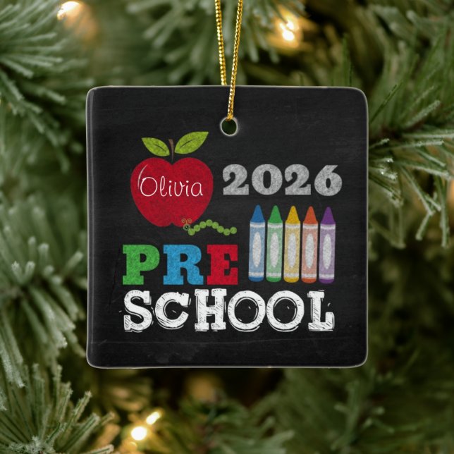 Enfeite de Nome de Lousa para Pré-Escola 2026 (Árvore)