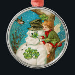 Enfeites de natal Victoriano Snowman e Clover<br><div class="desc">Façam o vosso Natal especial com estes enfeites vitorianos de boneco de neve. Guardar ornamentos com designs vitorianos totalmente restaurados para melhor qualidade de impressão. Fácil de personalizar com nome e data.</div>