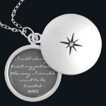 Enfermeiro, Colar de Cobrança<br><div class="desc">Enfermeira, colar de caixão prateado é algo que uma enfermeira pode guardar e estimar para sempre. Todas as enfermeiras amarão este lindo e motivacional colar. "Sempre tratarei meus pacientes da maneira que eu gostaria de ser tratado. Enfermeira." Prata prateada e também disponível em prata esterlina e ouro revestido por película....</div>