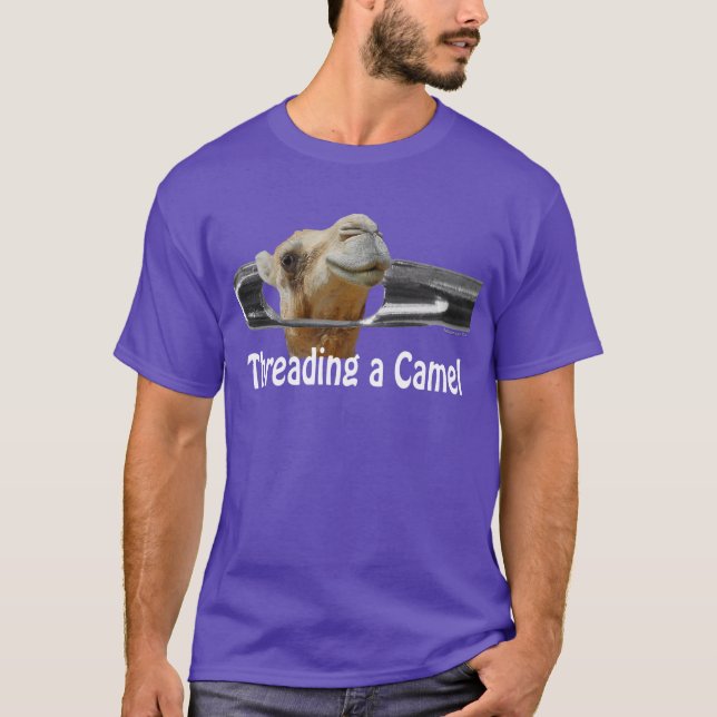 Enganando um Camelo T-Shirt (Frente)