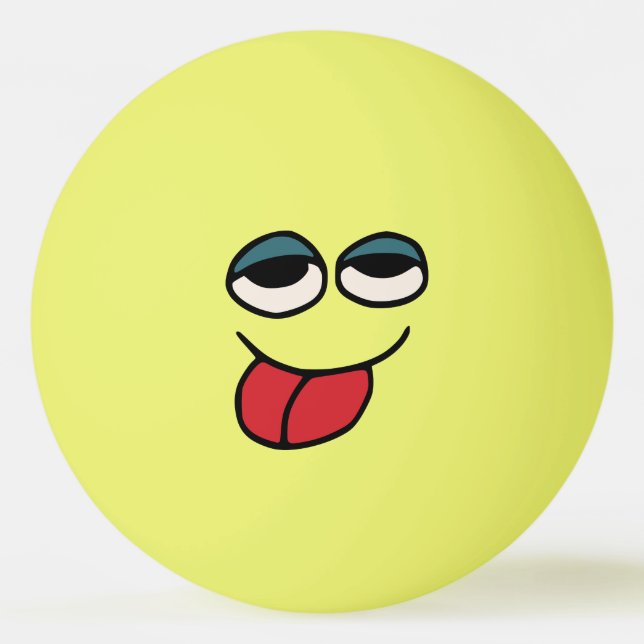 Engraçado colando para fora a bola de Pong do (Frente)