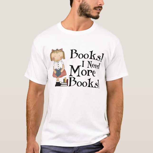 Engraçado eu preciso mais t-shirt dos livros (Frente)