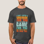 Engraçado Gamer Adorava T-shirt Eu Pauso Meu Jogo<br><div class="desc">Uma declaração de amor do seu namorado geeky. Não posso pegar uma granada para você. Mas eu pausaria meu jogo para você. E isso é mais ou menos a mesma coisa. Amor romântico por geek. Cara de jogadores sendo romântica e legal. Pausar seus videos games e vamos jogando o jogo...</div>