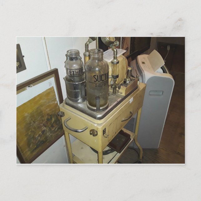 equipamento médico assustador antigo Cartão postal (Frente)