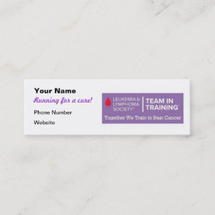 Equipe em cartões Fundraising do treinamento