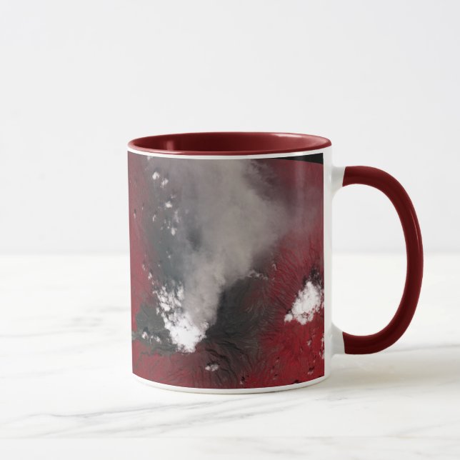 Erupção no Monte Merapi, Indonésia Caneca de Cerâm (Direita)