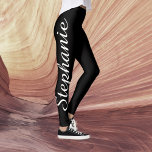 ESCOLHA SUAS Leggings Yoga personalizadas COR com<br><div class="desc">ESCOLHA SUAS leggings personalizadas de yoga. Impresso de borda a borda, com o seu nome em um grande guião branco para cima de uma perna! A amostra é preta, mas você pode facilmente personalizar para colorir sua escolha. Também é fácil alterar ou excluir texto de exemplo. "crie a sua" Todos...</div>