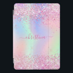 Escrita holográfica com nome de brilho roxo rosa<br><div class="desc">Uma tendência iridescente, fundo holográfico com cores pastel em rosa, roxo, rosa, verde-menta. Decorado com pó de brilho falso. Letras cor púrpura. Personalize e adicione seu nome. O nome é escrito com um moderno estilo escrito à mão com traços. Para manter as hastes, exclua apenas o nome da amostra, deixe...</div>