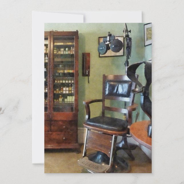 Escritório do Médico Ocular (Frente)