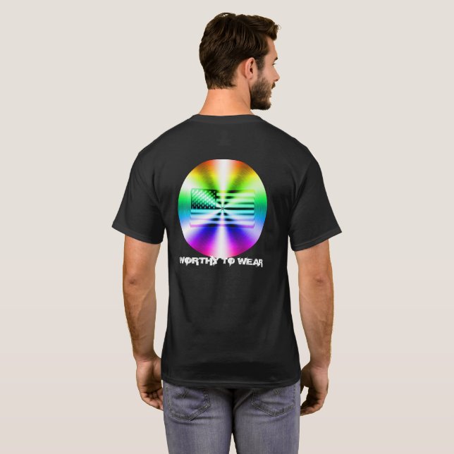 Escudo Arco-Íris - Digno De Vestir T-Shirt (Parte Traseira Completa)