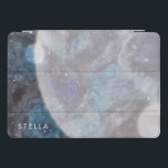 Espacial Galáxia Nome Personalizado Planetas de Aq<br><div class="desc">Impressão de aquarela maravilhosa de uma galáxia com lua e estrelas em blues e negros com um nome personalizado em uma fonte moderna. Parte de uma coleção da Parcel Studios.</div>