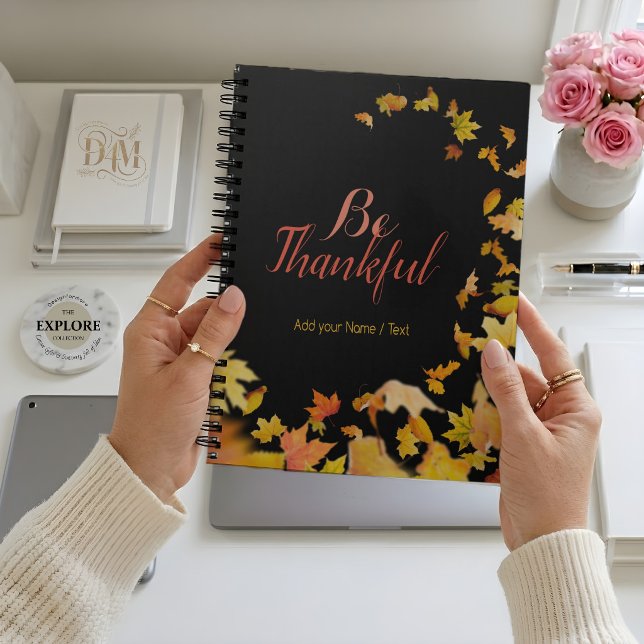 Espiral Caderno de folhas de outono para ser grato (Criador carregado)