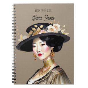 Espiral Linda Mulher Asiática em Caderno de Chapéu Vintage