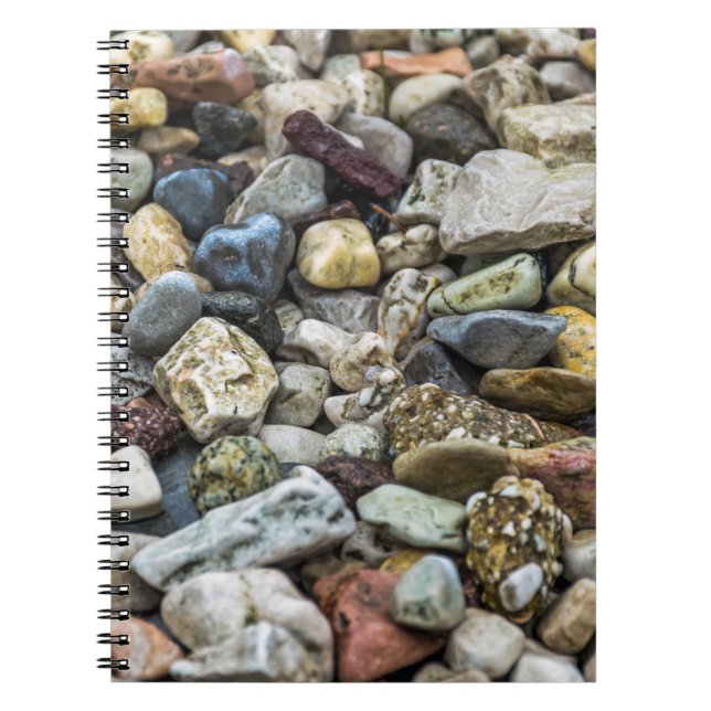 Espiral Seixos em um caderno da praia (Frente)