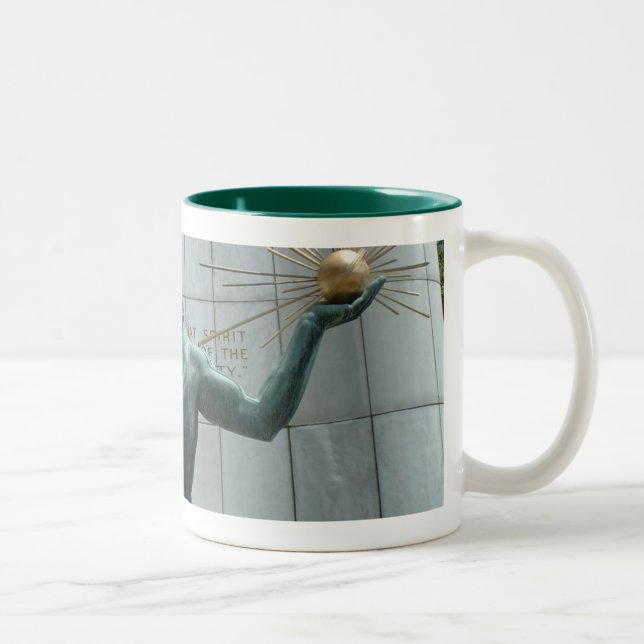 Espírito da caneca de Detroit (Direita)