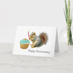 Esquilo com cartão de aniversário de velas