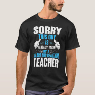 Esta Cara é tirada por uma camisa de professor, ma