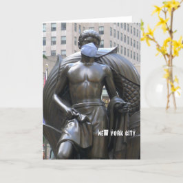 Estátua jovem vestindo máscara facial - Cartão NYC