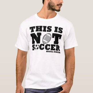 Este não é t-shirt do futebol