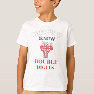 este rapaz tem agora 10 dígitos duplos T-Shirt