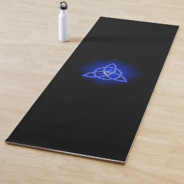 Esteira da ioga da energia de água de Triquetra
