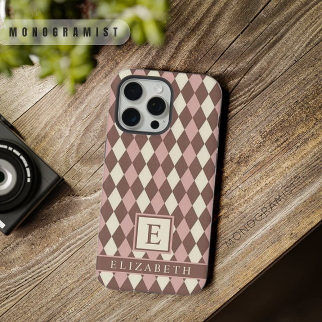 Estilo Castanho Amarelo Cor-de-Rosa Personalizável (Customizable Pastel Pink Yellow Brown Argyle iPhone Case)