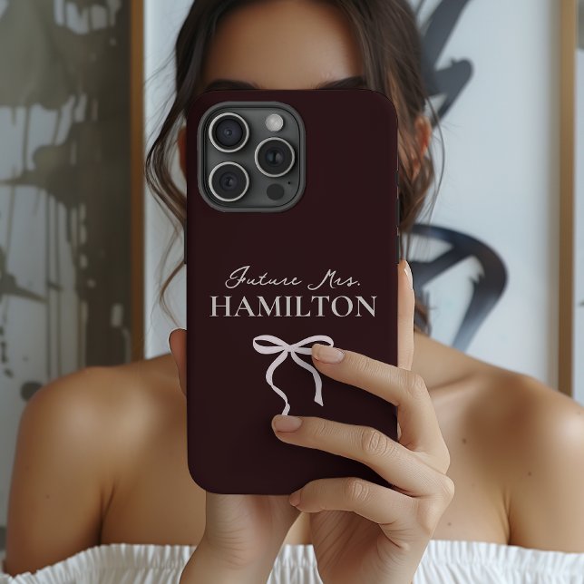 Estojo de telefone personalizado para futura sra.  (Engagement Gift Phone Case – Personalized Case for Bride-to-Be & Bridesmaids)