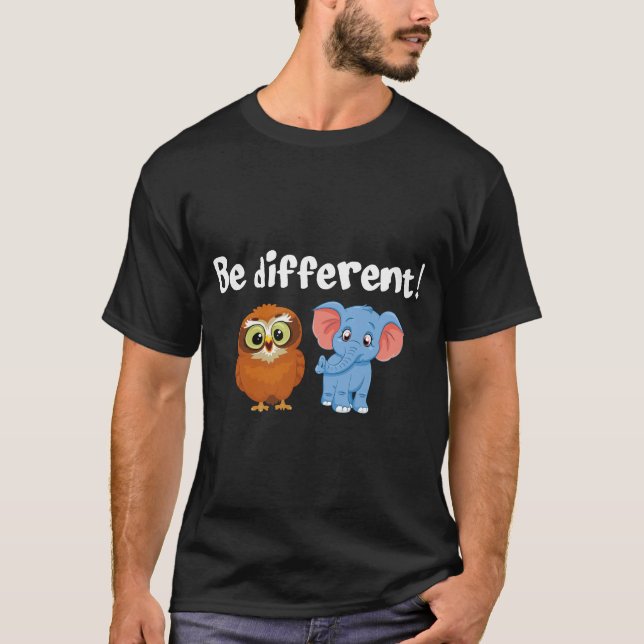 Estou Diferente - Permaneça Diferente Camiseta FuT (Frente)