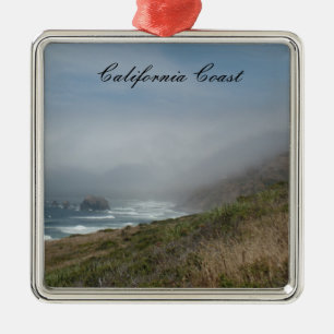 Estrada uma dos enfeites de natal da costa de