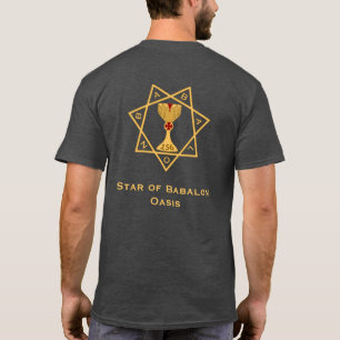 Estrela do logotipo Dourado Babalon duas camisetas