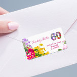 Etiqueta 60th birthday floral modern return address labels<br><div class="desc">60º aniversário da etiqueta floral moderna de retorno Fotografada e projetada com plano de amor e organizando a festa mais maravilhosa para a garota da festa. Personalize com detalhes de sua escolha. Entre em contato comigo para obter designs adicionais. Aproveite!</div>