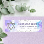 Etiqueta Bat Mitzvah Silver Foil Purple Watercolor Endereço<br><div class="desc">Tenha orgulho, alegria e comemore este marco do seu Bat Mitzvah favorito! Use esta estonteante, moderna, cintilante estrela de David e minúsculos pontos em um fundo de aquarela roxa macia, devolva a etiqueta do endereço para anunciar seu dia especial. Personalize o texto personalizado com seu nome e endereço. Garantido para...</div>